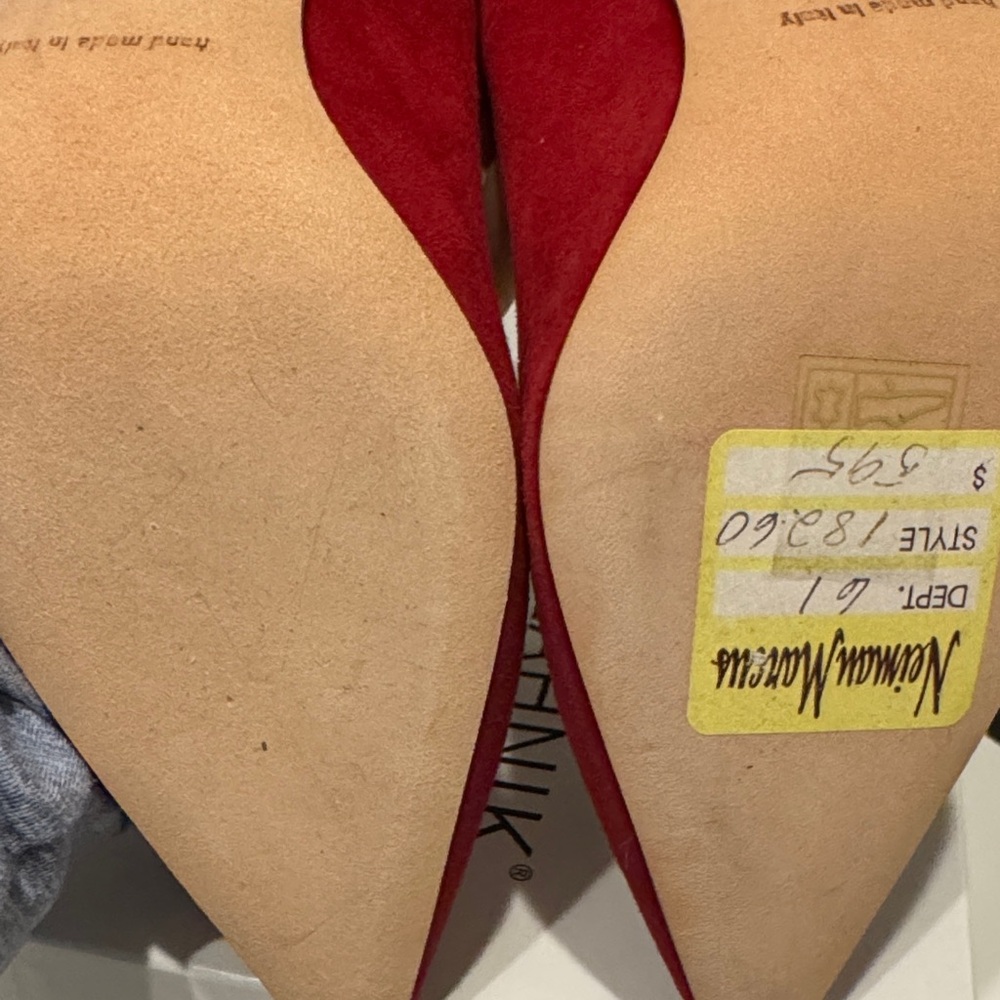Manolo Blahnik Tora Red Heels - Picture 6 of 8